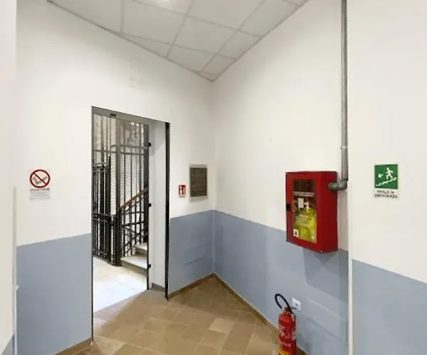 Ξενοδοχείο με διαμερίσματα Colosseum 3*